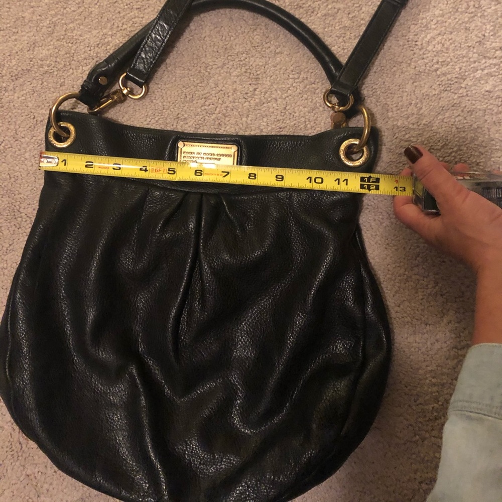 Classic Q Hillier Hobo in Black - Picture 4 of 8